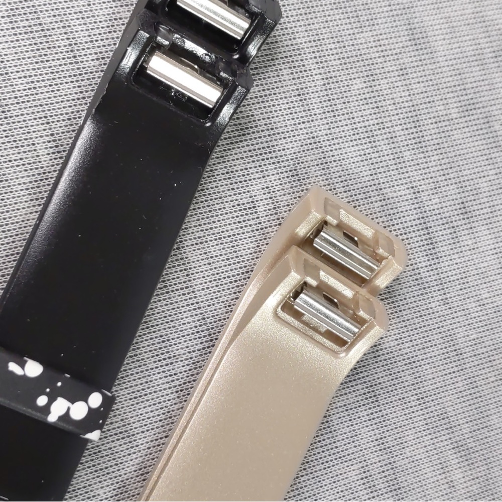 👯♀️Host Pick⚡️(FREE w/purchase) 3 pcs TPU bands for Fitbit Charge 2 - Picture 6 of 9